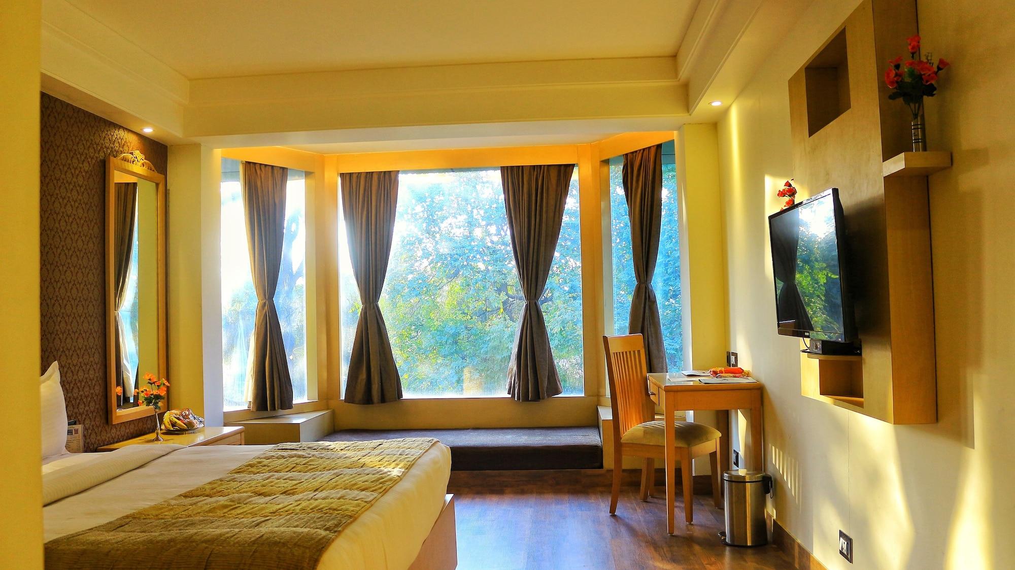 Dee Marks Airport Hotel & Resorts Нью-Делі Екстер'єр фото